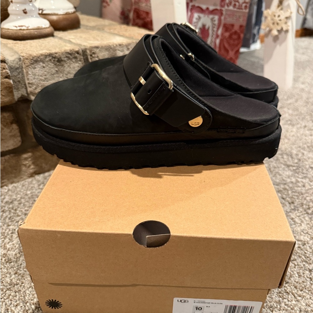 UGG Women's Goldenstar Villa Clog